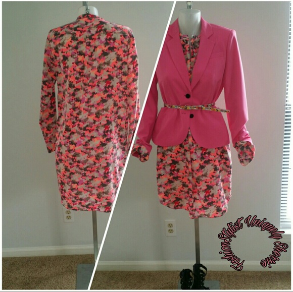 Oversize Gap Print Dress - Picture 2 of 8